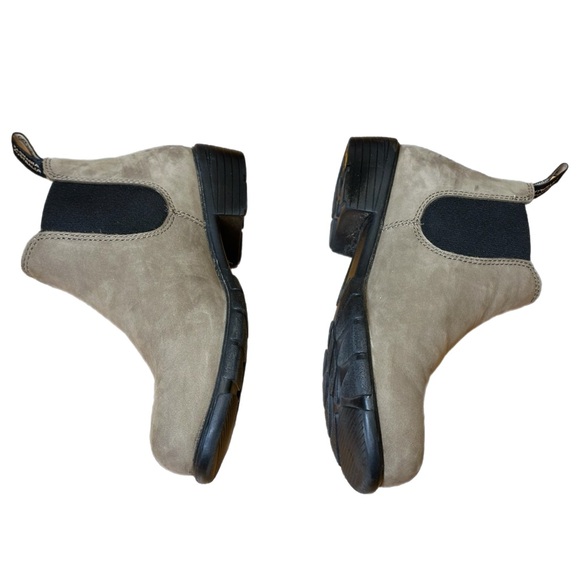 Blundstone BL 1974 Ankle Chelsea Stone Nubuck Suede Boots - Picture 4 of 10